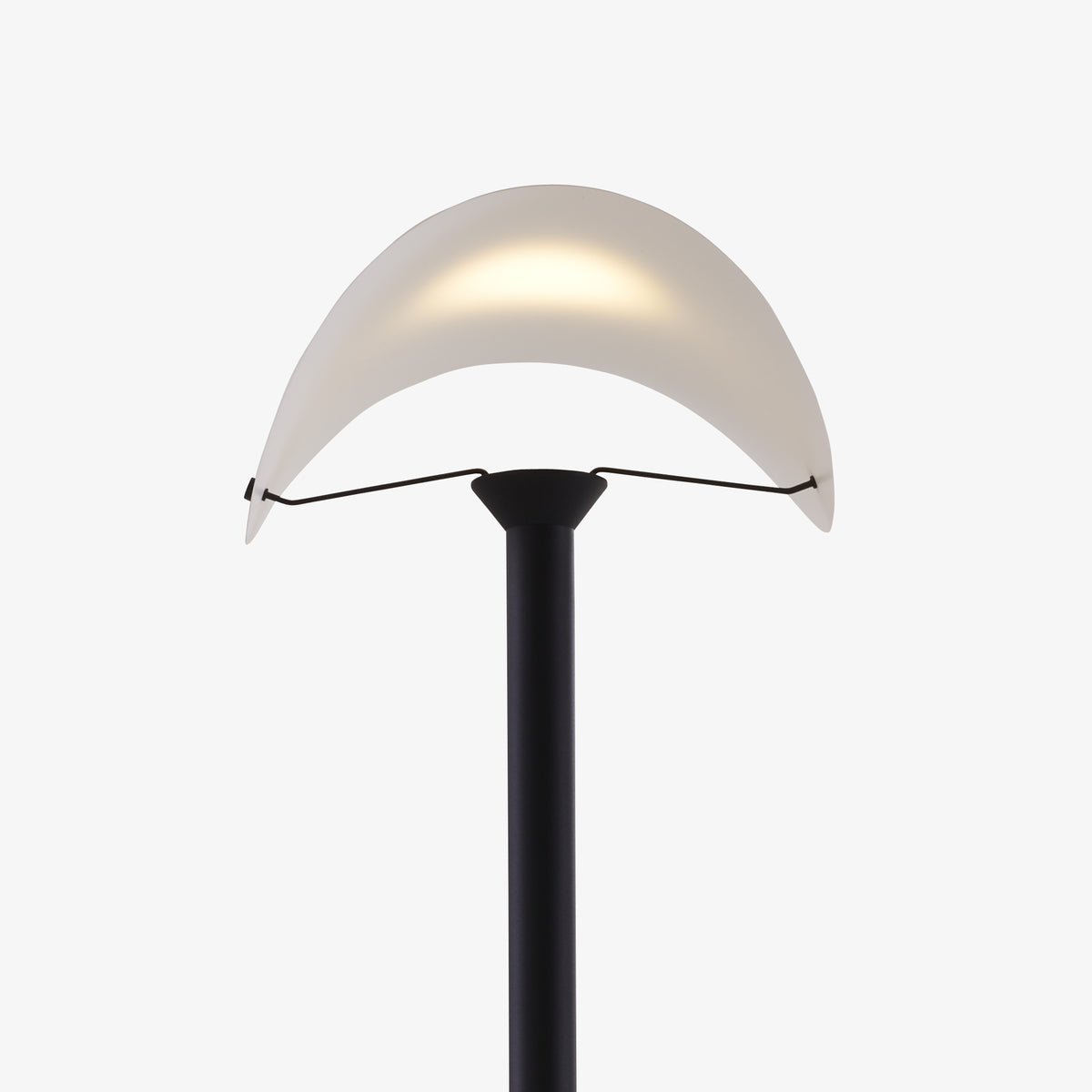 COURRIER - Lampadaire