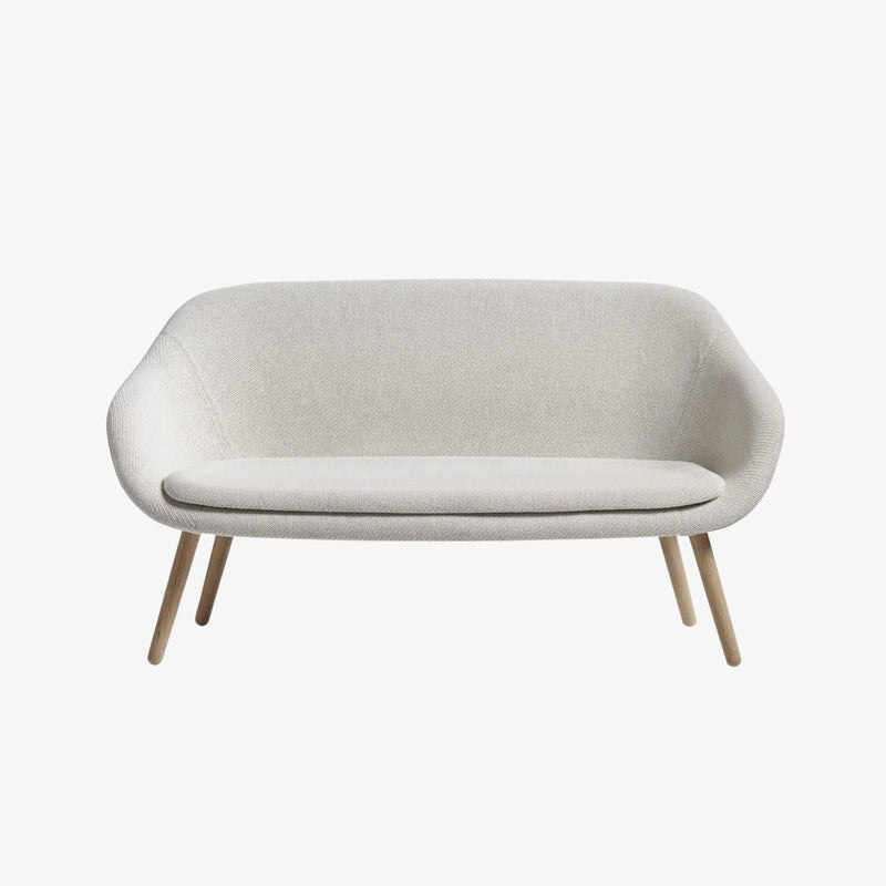 ABOUT A LOUNGE HAY