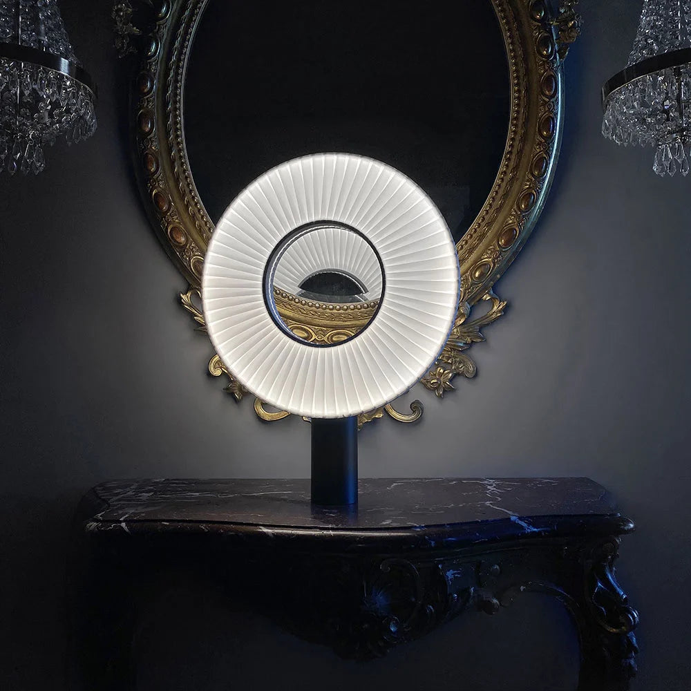 IRIS - Lampe à poser – Dix Heures Dix – vue 3