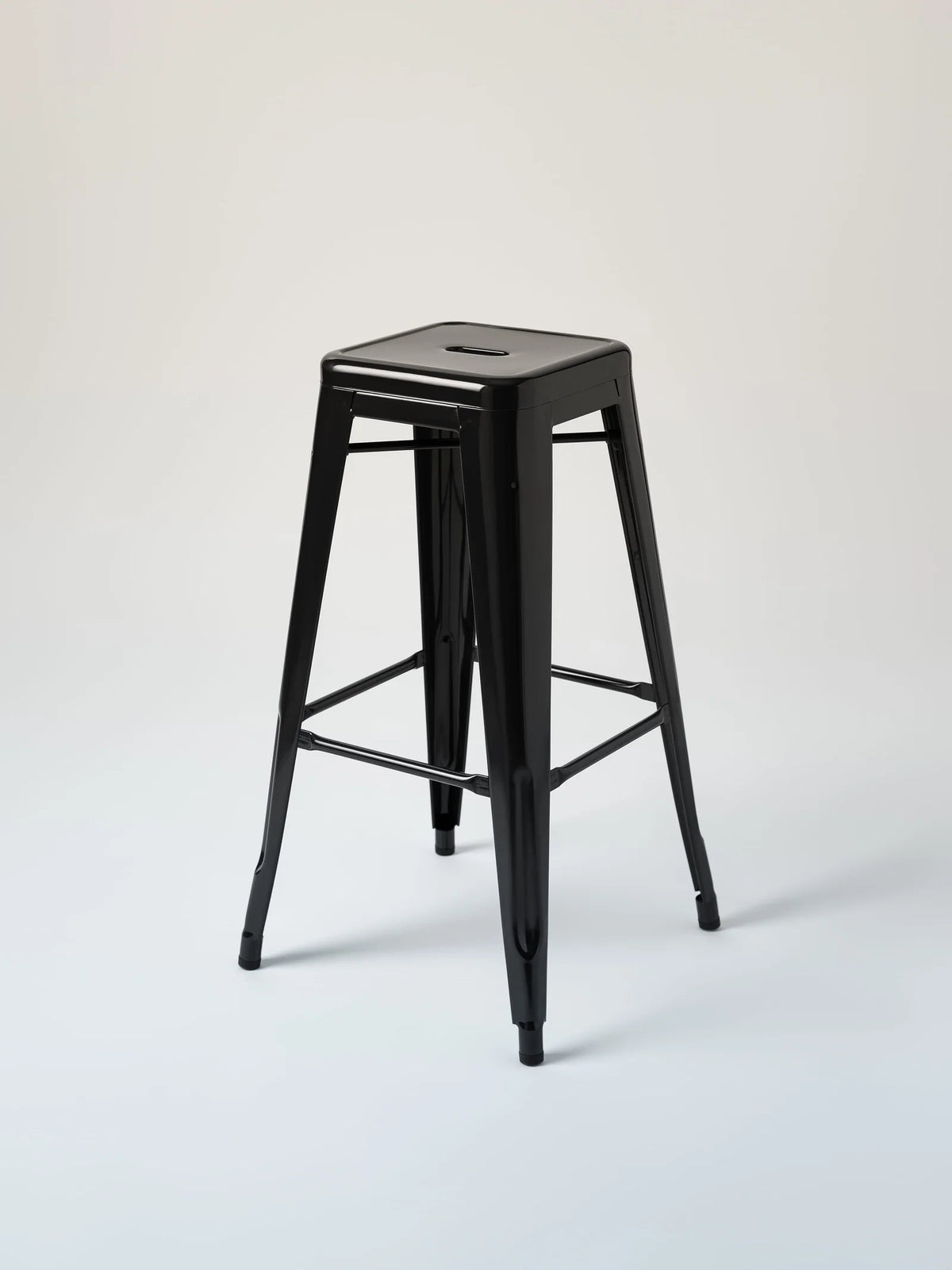 H - Tabouret H75 intérieur