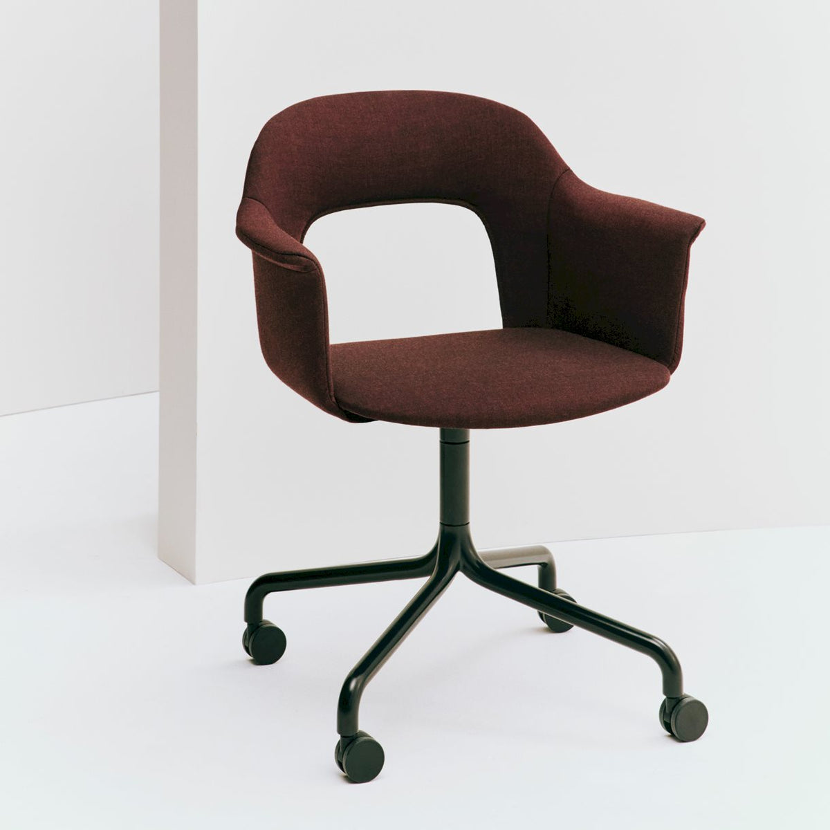 Fauteuil Layout 264 HAY