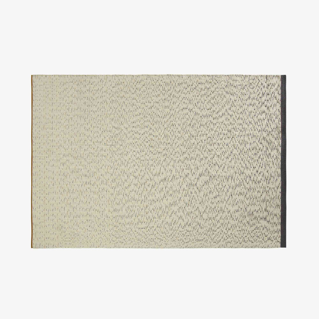RUE D'HAUTEVILLE - Tapis