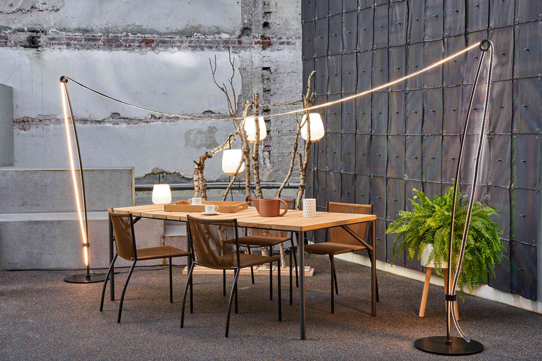 FESTON - Mât + ruban LED + support mural + crochet