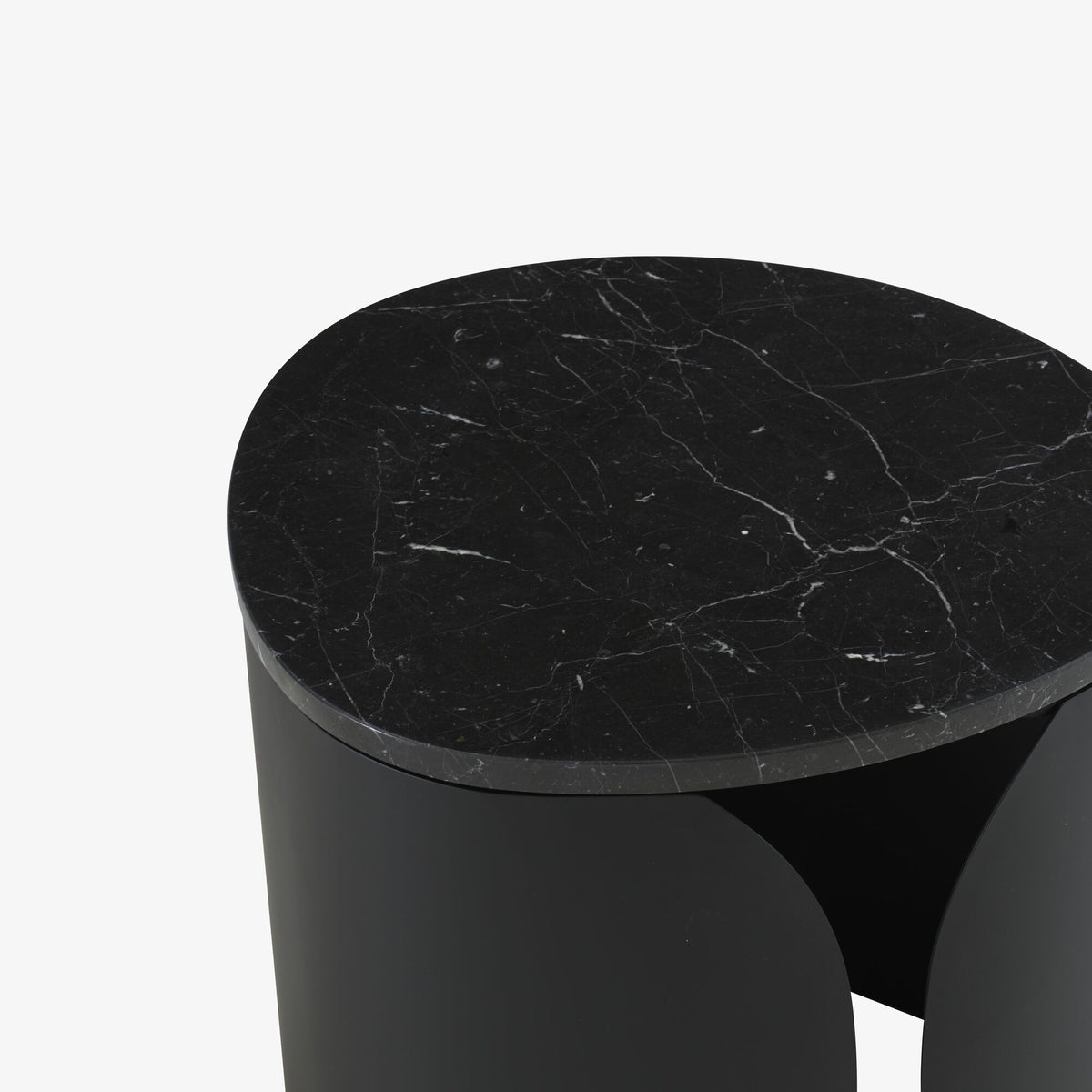 PUKKA - Table d'appoint