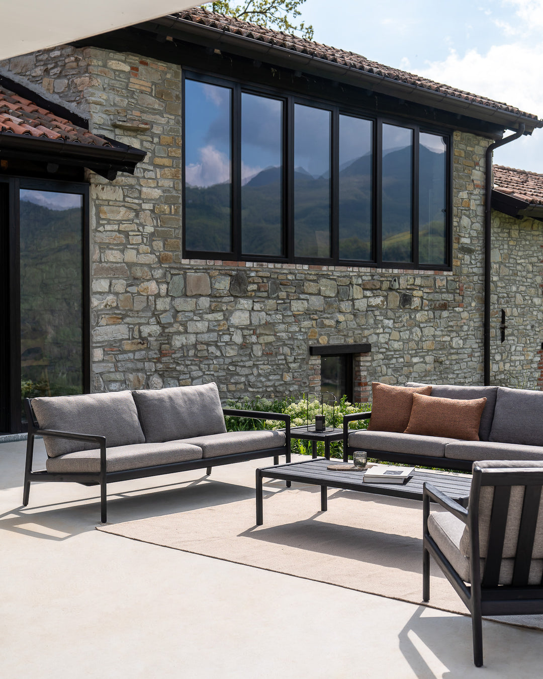 Ensemble de coussins pour canapé de jardin Jack – ambiance