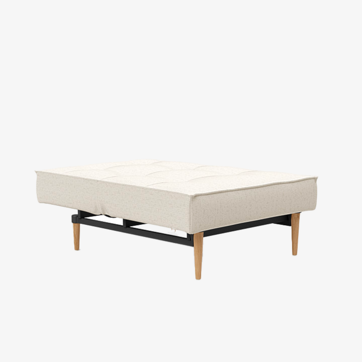 Fauteuil SPLITBACK d'Innovation Living en position allongée, tissu Bouclé Off White