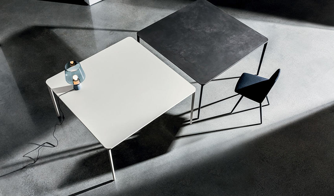 SLIM - Table carrée
