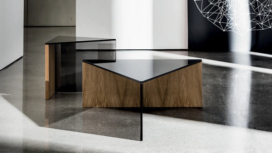 REGOLO TRIANGULAIRE - Table basse