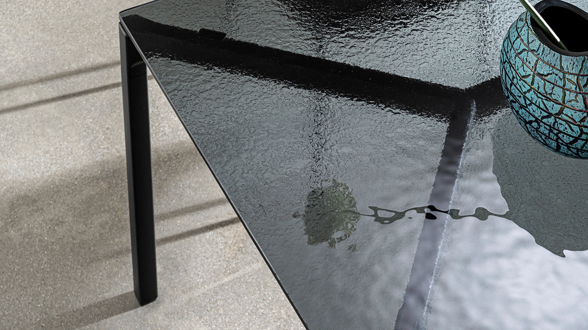 BONE - Table carrée