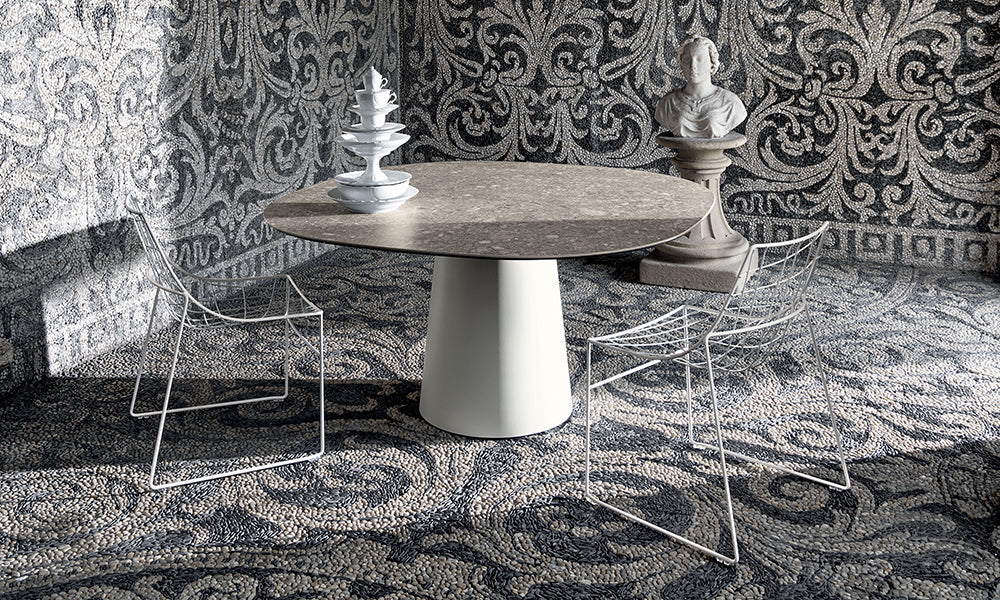 TOTEM OUTDOOR SHAPED - Table