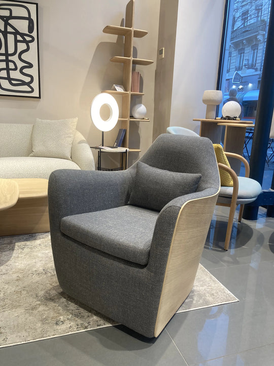 Fauteuil Chill confortable, gris et bois