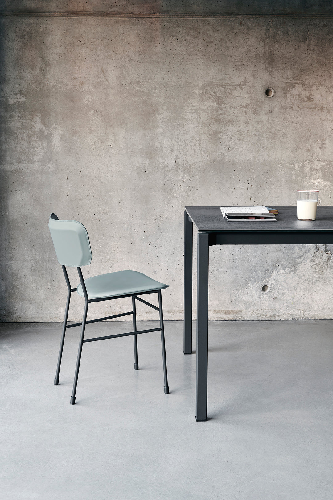 Chaise Master – Midj – vue 4