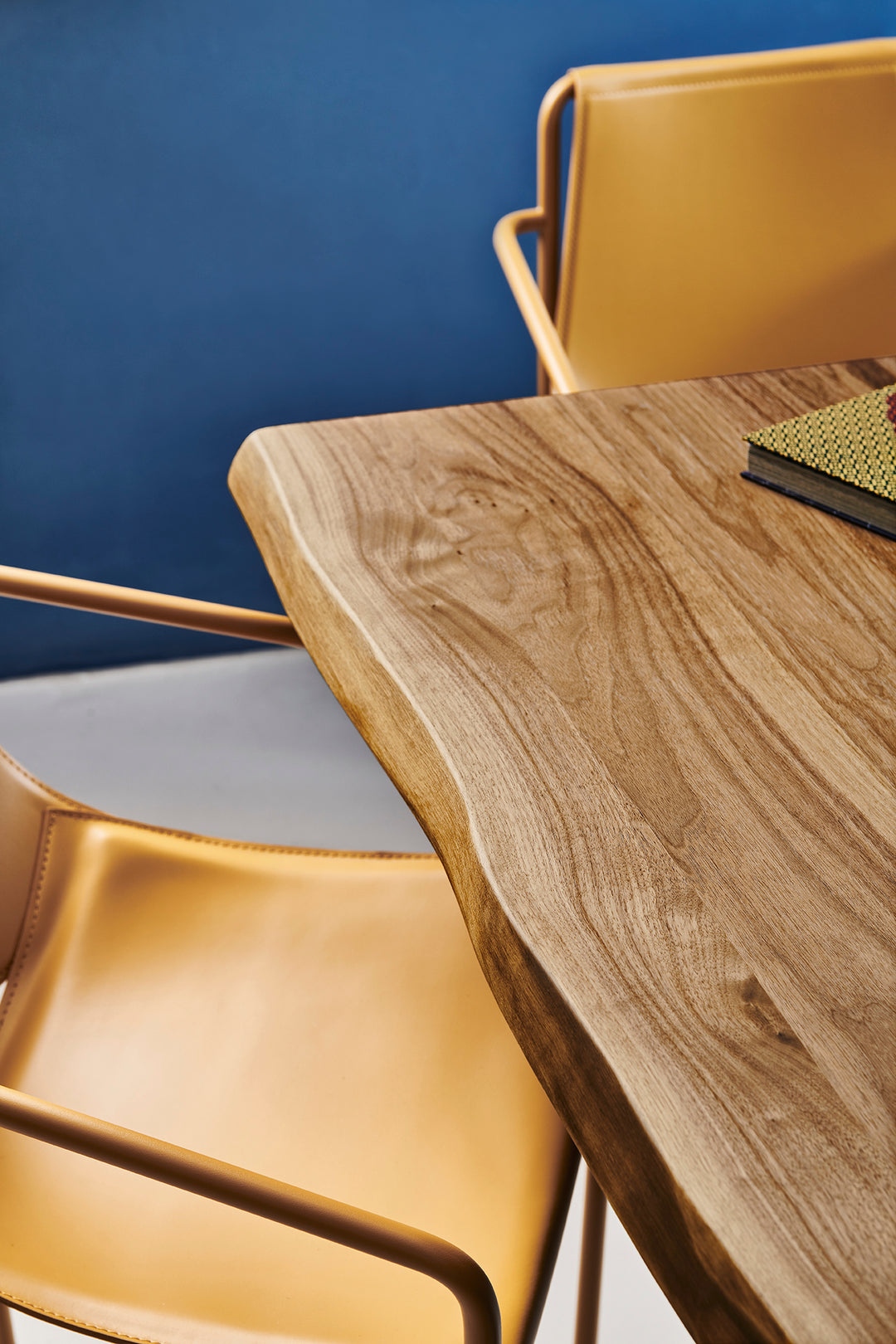 Table Pechino – Midj – vue 4