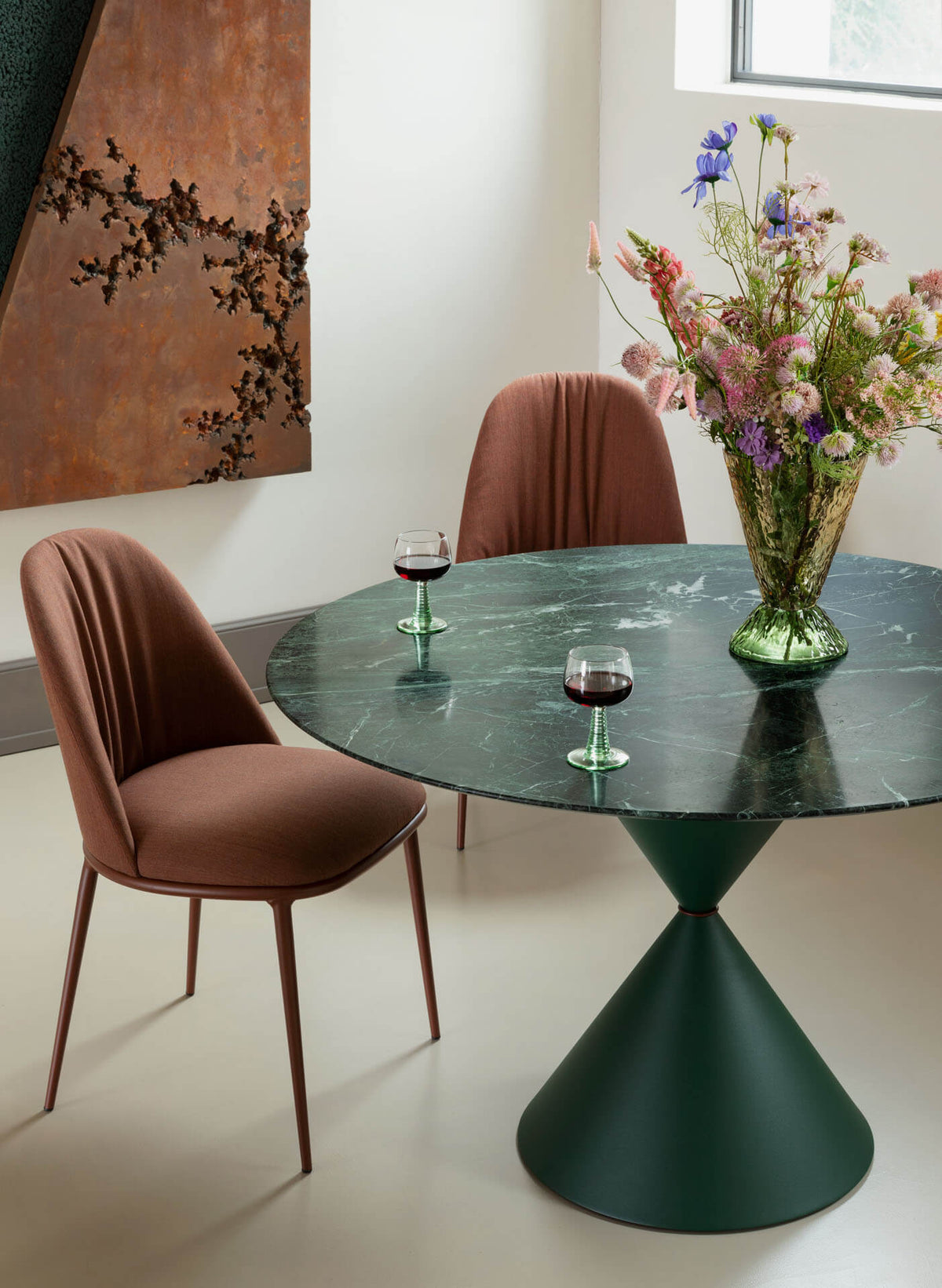 Table Clessidra – Midj – vue 3