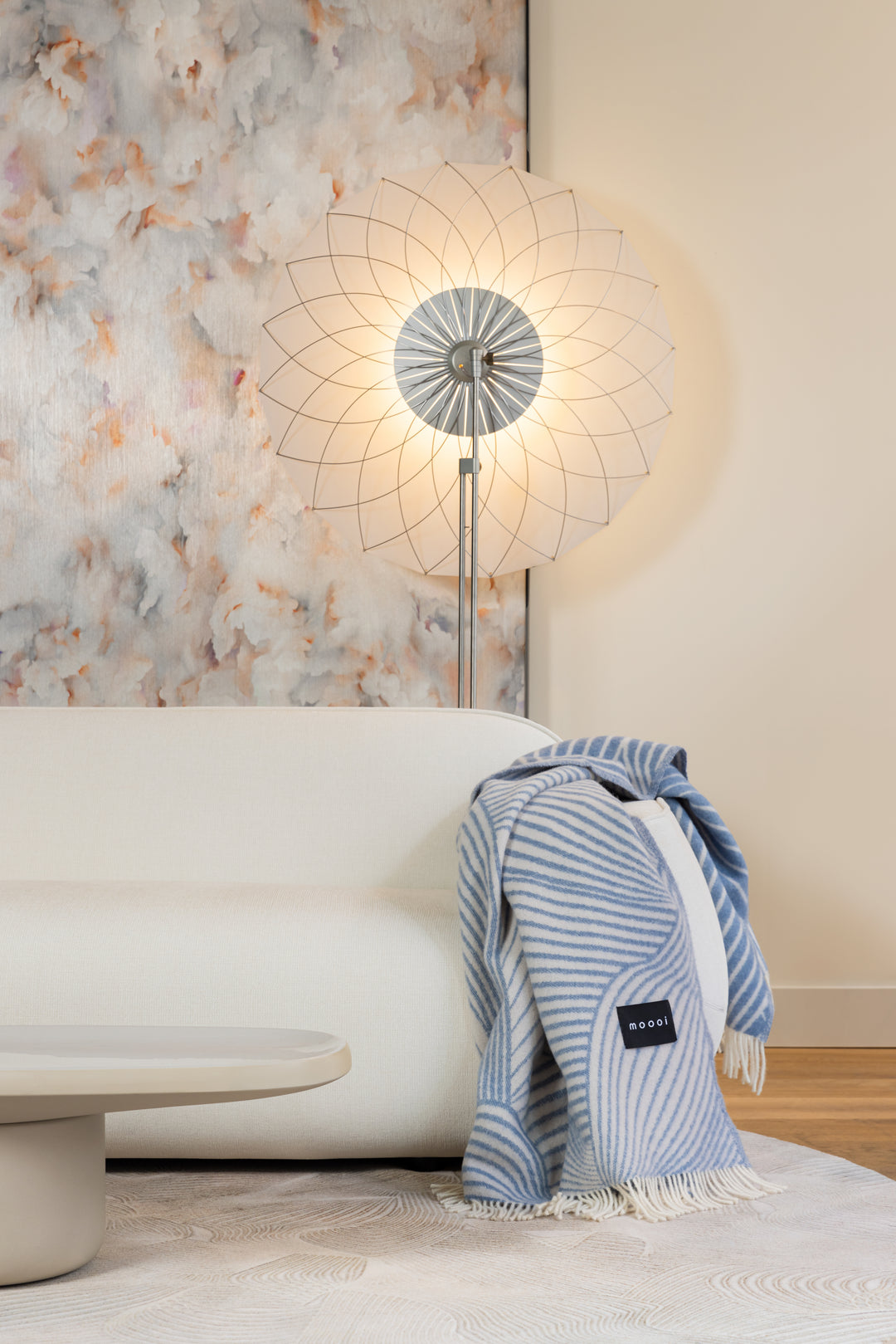 Lampadaire Filigree