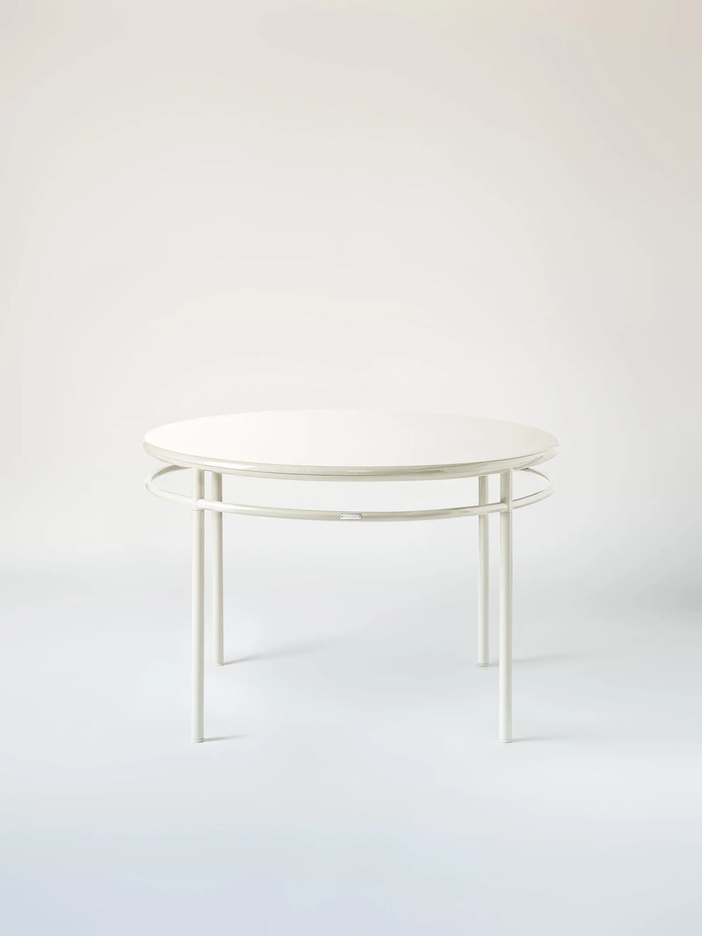 T37 - Table café
