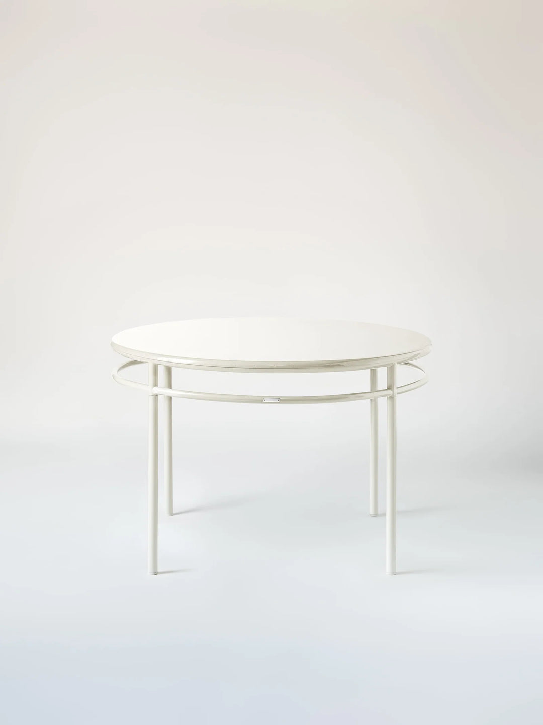 T37 - Table café