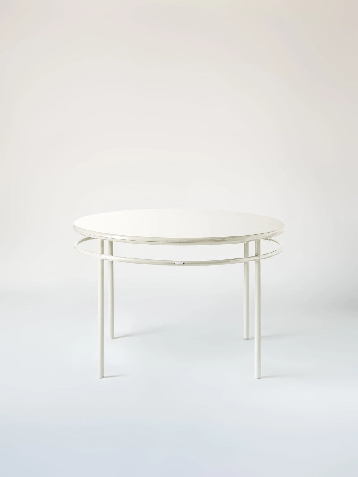 T37 - Table café