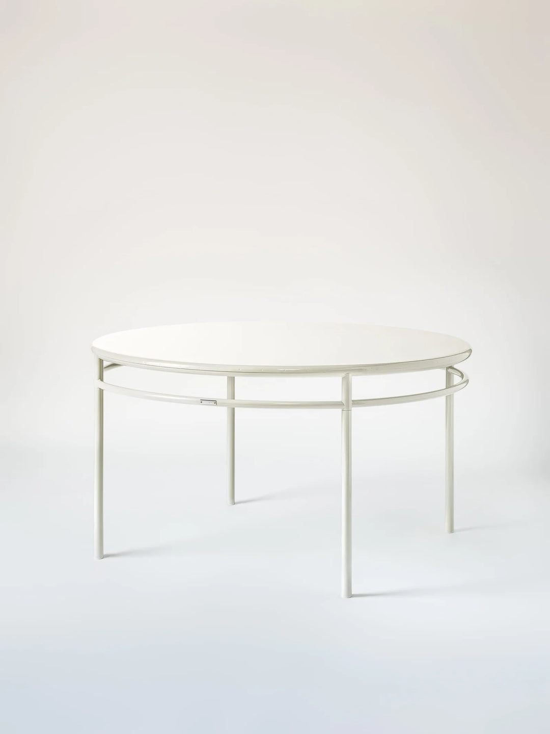 T37 - Table café