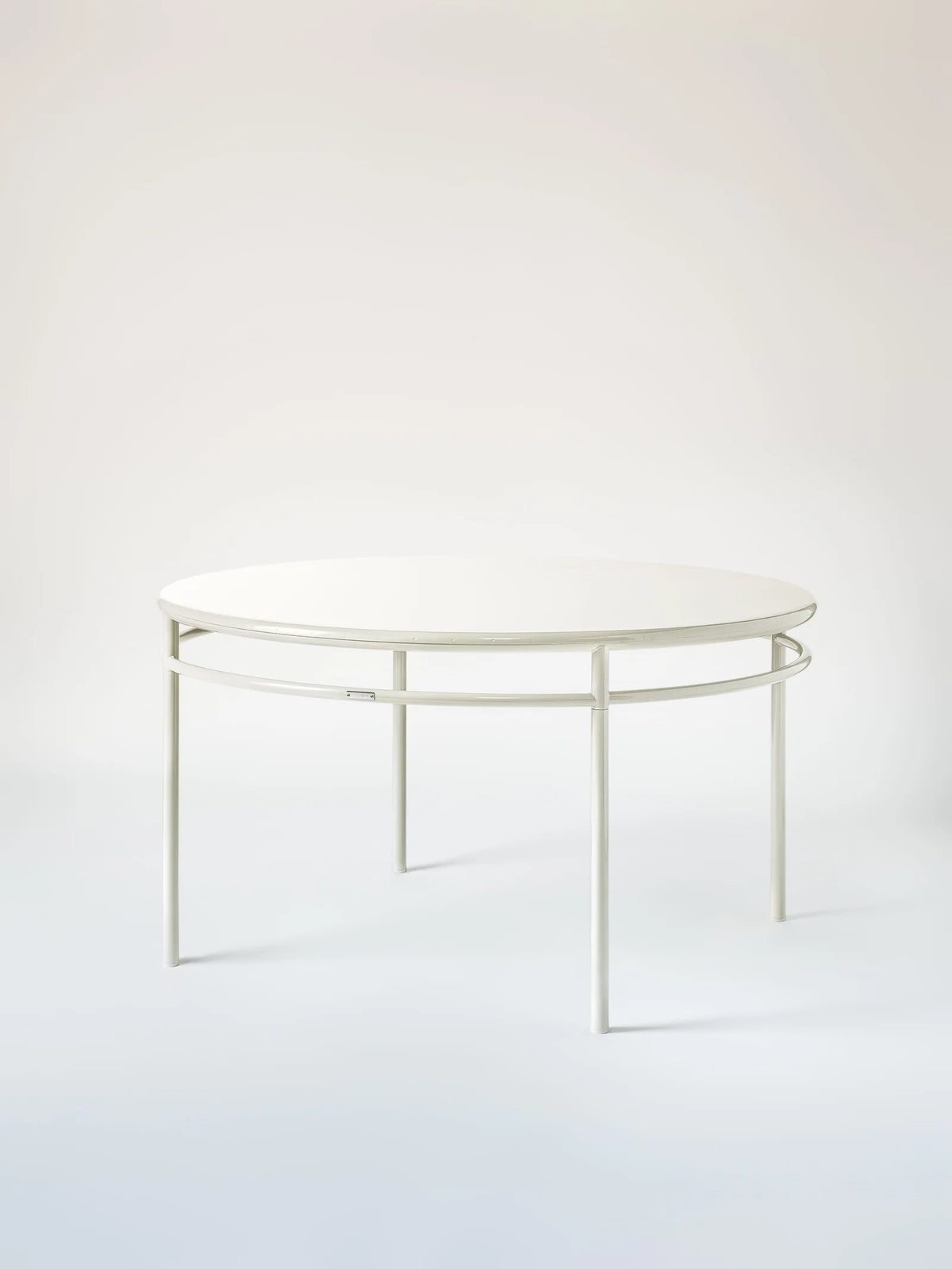 T37 - Table café