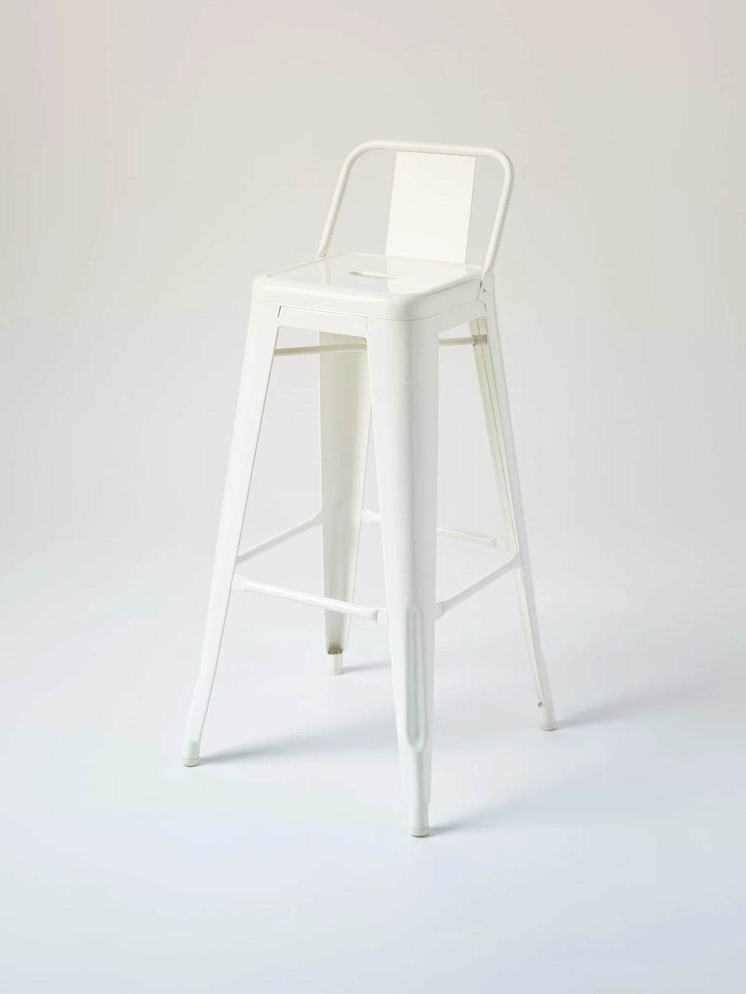 Tabouret petit dossier H75cm