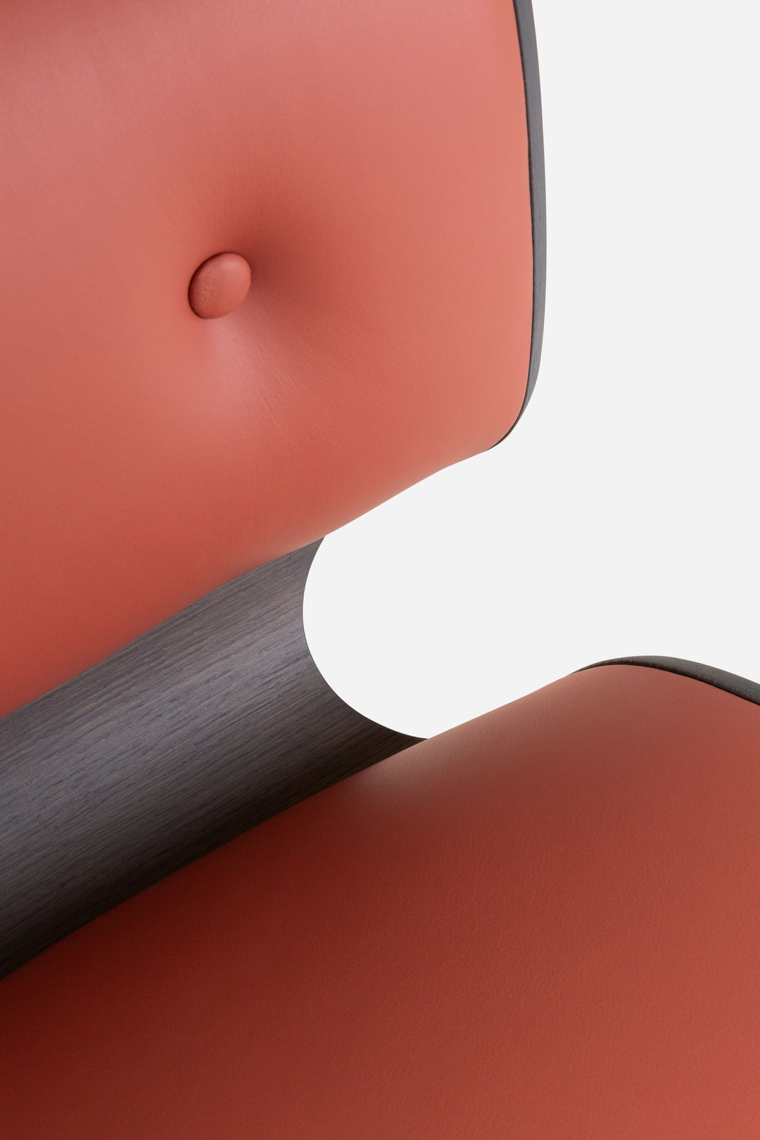 Chaise Nut