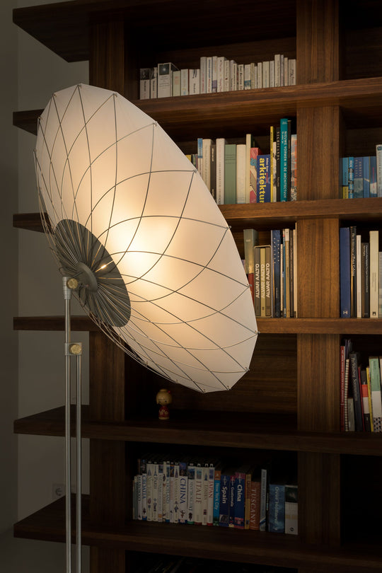 Lampadaire Filigree