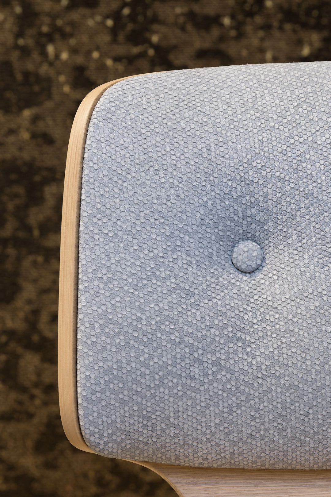 Chaise Nut