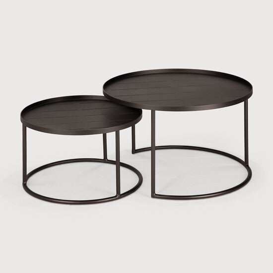 Set de tables basses à plateaux de jardin