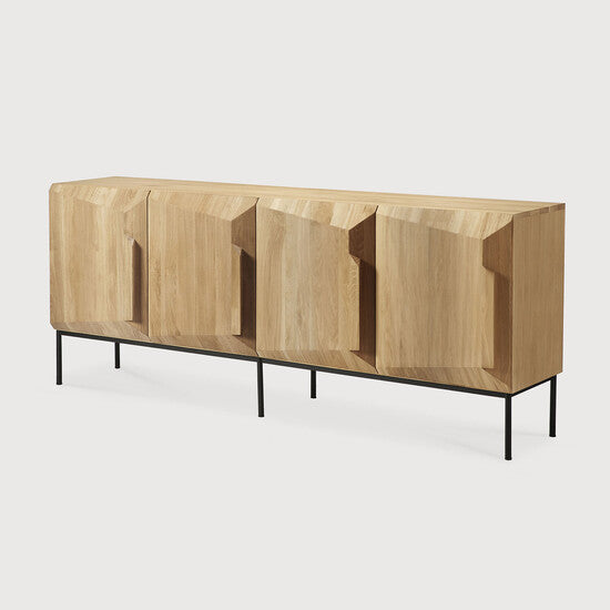 Buffet Stairs – ambiance