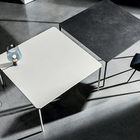 SLIM - Table carrée