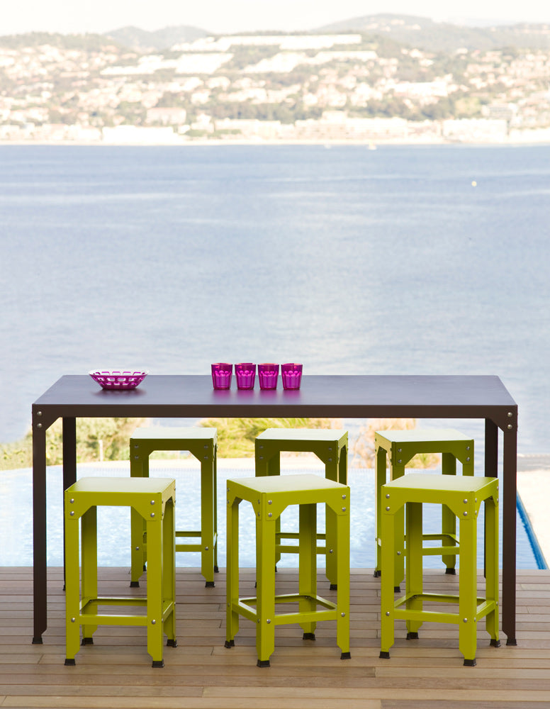 HEGOA - Table